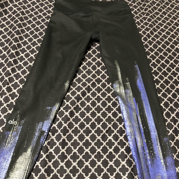ALO Yoga Airbrush Leggings Painted Brushstroke - Picture 6 of 8